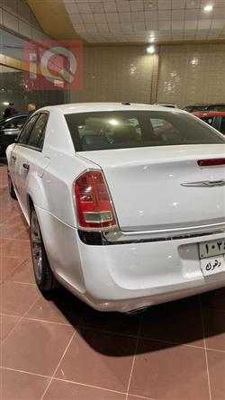 کرایسلەر 300
